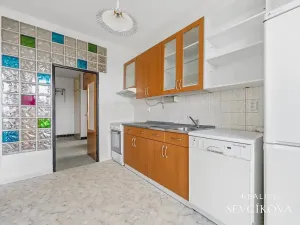 Prodej bytu 3+1, Hradec Králové, Na Občinách, 79 m2