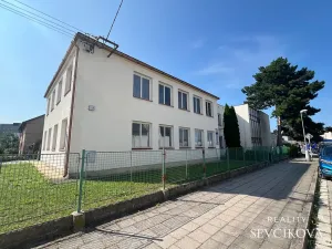 Pronájem kanceláře, Hradec Králové, Ječná, 18 m2