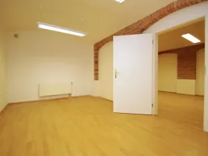 Pronájem kanceláře, Praha - Vinohrady, Mánesova, 135 m2