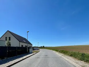 Prodej pozemku pro bydlení, Hrušovany u Brna, Pod Střediskem, 820 m2