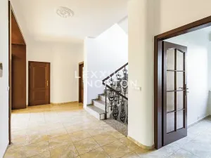 Pronájem vily, Praha - Smíchov, Fráni Šrámka, 413 m2