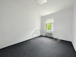 Pronájem kanceláře, České Budějovice, Kanovnická, 210 m2