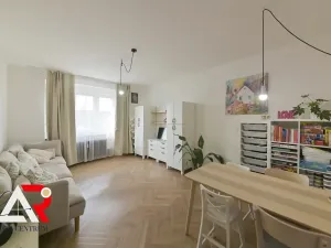 Prodej bytu 2+1, Brno, Merhautova, 63 m2