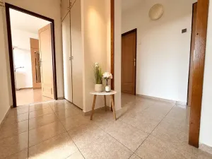 Prodej bytu 3+1, Praha - Kobylisy, Slancova, 70 m2