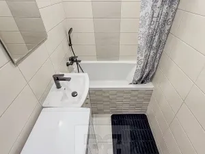 Pronájem bytu 1+kk, Praha - Háje, Matúškova, 31 m2