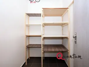 Pronájem bytu 1+kk, Praha - Hloubětín, Poděbradská, 33 m2