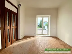 Pronájem skladu, Bubovice, 670 m2