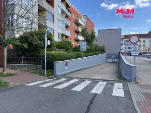 Pronájem garážového stání, Mladá Boleslav - Mladá Boleslav III, U Kasáren, 15 m2