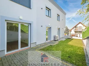Pronájem kanceláře, Praha - Komořany, Pod lesem, 770 m2