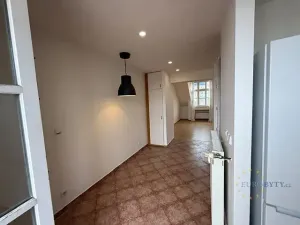 Pronájem bytu 3+1, Praha - Břevnov, Šlikova, 86 m2