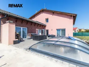 Prodej rodinného domu, Hradečno, 228 m2
