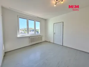 Pronájem bytu 4+1, Klášterec nad Ohří - Miřetice u Klášterce nad Ohří, 17. listopadu, 83 m2
