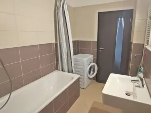 Pronájem bytu 2+kk, Praha - Střížkov, Makedonská, 46 m2