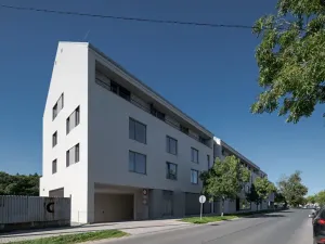 Prodej obchodního prostoru, Plzeň, Na Roudné, 82 m2