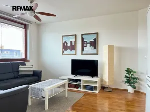 Pronájem bytu 2+kk, Praha - Vršovice, Ruská, 57 m2