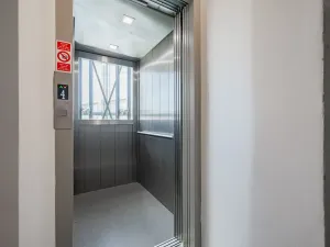 Pronájem bytu 3+1, Praha - Vinohrady, Škrétova, 116 m2