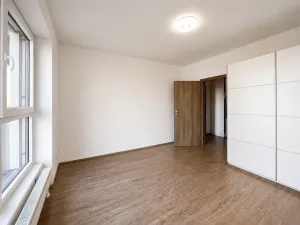 Pronájem bytu 2+kk, Praha - Hloubětín, Za černým mostem, 50 m2
