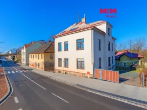 Prodej bytu 3+1, Jaroměř - Pražské Předměstí, Husova, 124 m2