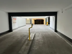 Pronájem garážového stání, Brno, Lidická, 13 m2