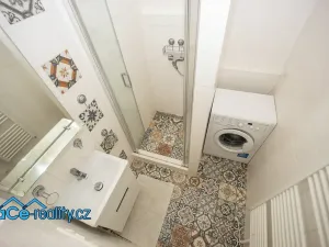Prodej bytu 1+1, Hradec Králové, Brožíkova, 40 m2