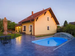 Prodej vily, Praha - Újezd nad Lesy, Dražická, 206 m2