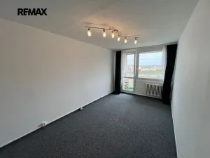 Pronájem bytu 2+kk, Praha - Kamýk, Smotlachova, 44 m2