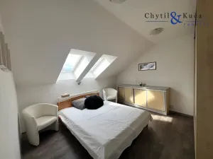 Prodej atypického bytu, Beňov, 235 m2
