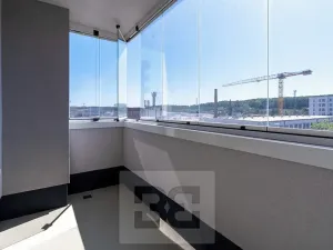 Pronájem bytu 1+kk, Praha - Vysočany, Poděbradská, 32 m2