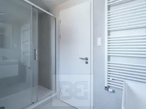 Pronájem bytu 1+kk, Praha - Vysočany, Poděbradská, 32 m2