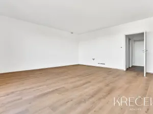 Pronájem bytu 1+kk, Třebíč, Modřínová, 39 m2