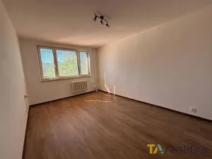 Pronájem bytu 2+kk, Karviná, Slovenská, 37 m2