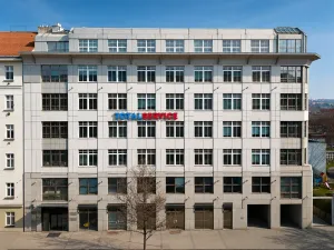 Pronájem kanceláře, Praha - Holešovice, U Uranie, 500 m2