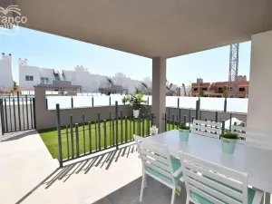Prodej rodinného domu, San Miguel de Salinas, Alicante, Španělsko, 75 m2