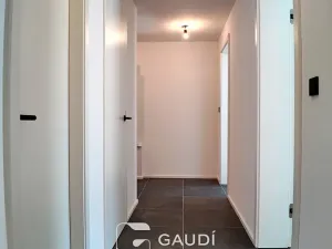 Prodej bytu 3+kk, Praha, Mezitraťová, 91 m2