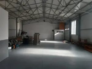 Pronájem skladu, Zbuzany, Na Sadech, 200 m2