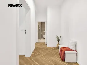 Prodej bytu 2+kk, Praha - Vinohrady, V Horní Stromce, 48 m2