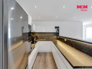 Prodej bytu 3+kk, Králův Dvůr, Pod Hájem, 76 m2