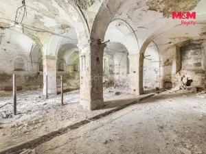 Prodej historického objektu, Zvoleněves, 5000 m2