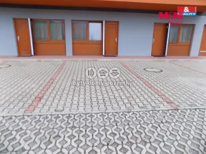 Prodej bytu 1+kk, Králův Dvůr - Počaply, Pod Dálnicí, 24 m2