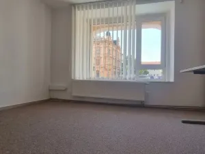 Pronájem kanceláře, Přelouč, Masarykovo náměstí, 50 m2
