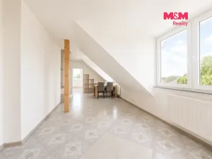 Prodej bytu 3+kk, Břežany II, 85 m2