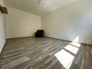 Pronájem bytu 1+1, Ostrava, Vietnamská, 38 m2