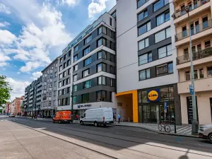Pronájem bytu 1+kk, Praha - Karlín, Sokolovská, 38 m2