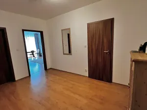 Pronájem bytu 2+kk, Karlovy Vary, Spálená, 64 m2