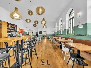 Pronájem restaurace, Osečná, Svatovítské náměstí, 183 m2