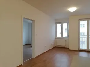 Pronájem bytu 2+kk, Praha - Vršovice, Karpatská, 49 m2