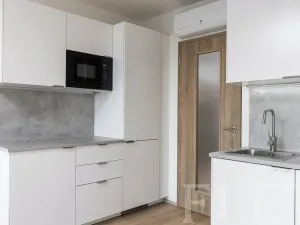 Pronájem bytu 1+kk, Praha - Háje, Výstavní, 33 m2