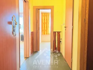 Prodej bytu 1+1, Hostinné, Sídliště, 36 m2