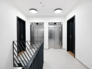 Pronájem bytu 1+kk, Praha - Prosek, Litoměřická, 35 m2