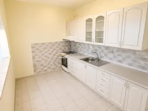 Pronájem bytu 1+1, Praha - Břevnov, Na břevnovské pláni, 60 m2